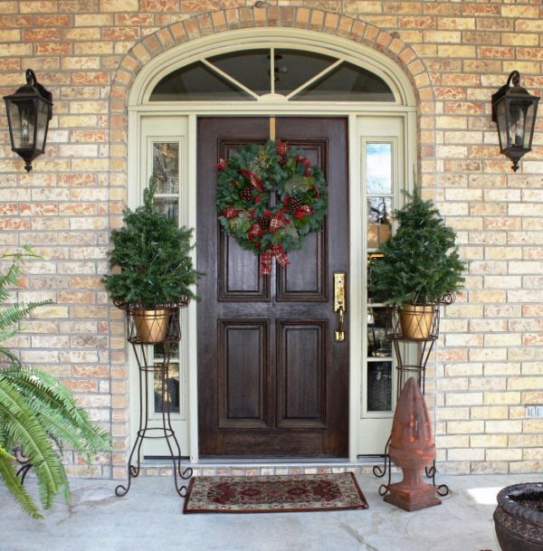 Яркий акцент вашего дома – обновлённая входная дверь