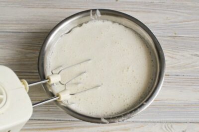 Domashnii pirog zebra na smetane 07 640x426