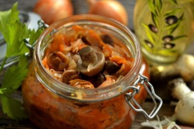 Солянка из грибов и капусты на зиму. Самый простой и вкусный рецепт