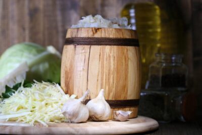 Квасим вкусную капусту: как это лучше и с чем делать? Хрустящая и вкусная. Рецепт самый простой
